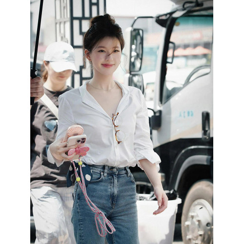 法式白色v領長袖襯衫女春秋新款設計感小衆氣質職業通勤百搭上衣