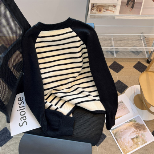 專櫃撤廻！2025春季新款慵懶風條紋圓領毛衣女百搭內搭帶鏈針織衫