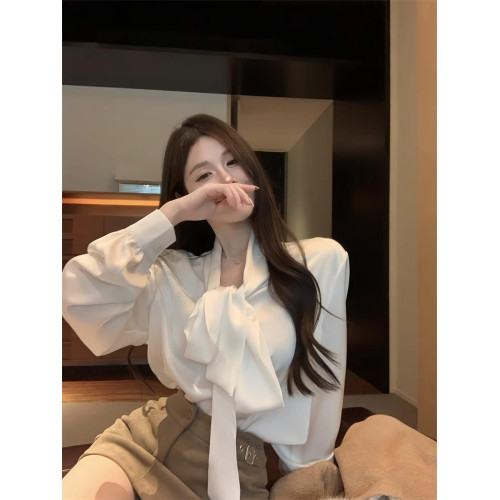 法式蝴蝶結長袖緞面襯衫女設計感小衆秋冬季寬鬆氣質襯衣別致上衣
