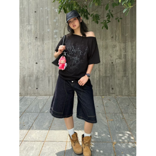 韓系復古斜肩做舊印花休閒寬鬆短袖t恤女設計感露肩顯瘦黑色上衣