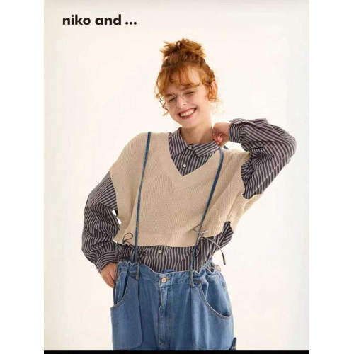 日系nikoand 妮蔻家新品設計感時尚棉質休閒風撞色假兩件襯衫女