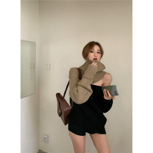 春裝2024年新款慵懶風設計感拼色一字露肩多穿法中長款針織毛衣女