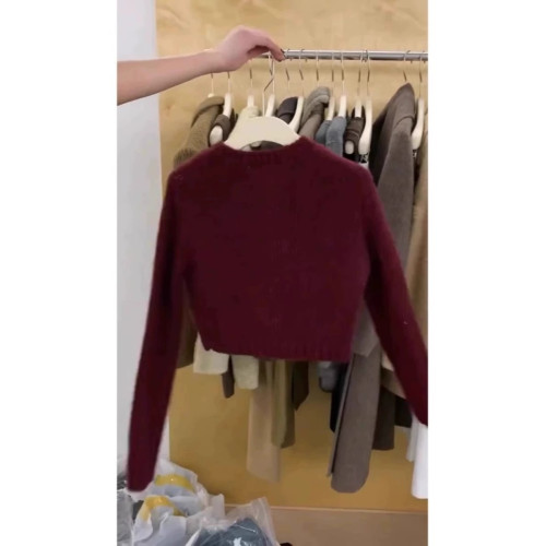 廣州十三行高貨短款酒紅色毛衣外套女冬季濮院浣熊絨軟糯針織開衫