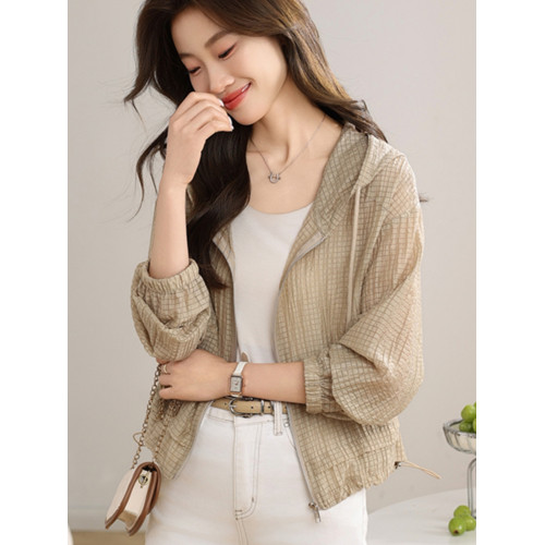 天絲防曬衣連帽短外套女夏季2025新款肌理感防曬上衣薄款外搭小衫