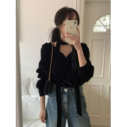 法式高級感洋氣氣質百搭長袖掛脖V領別致獨特黑色絲絨襯衫上衣女