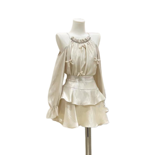 三兩甜 蝴蝶結掛脖吊帶緞面套裝2025春裝時尚減齡氣質風兩件套女