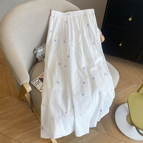 廣州十三行高貨爆款~氧氣感初戀裙 碎花刺綉白色半身裙子女中長款