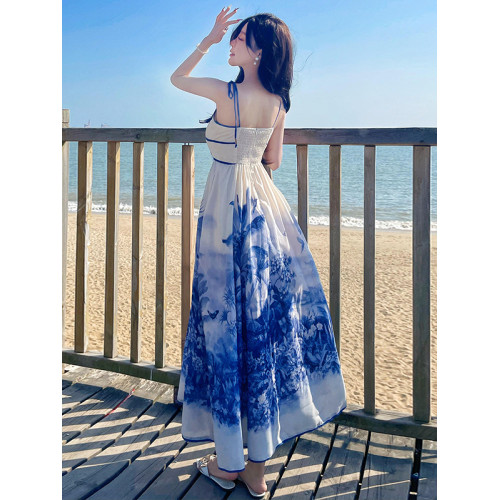 新中式國風海島穿搭度假風吊帶連衣裙女春夏旅遊拍照絕美收腰長裙