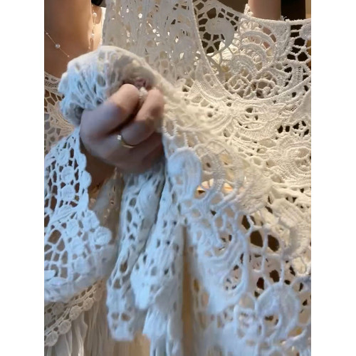 2025年秋新款精緻氣質顯瘦法式復古漂亮針織寬鬆小衆勾花鏤空上衣