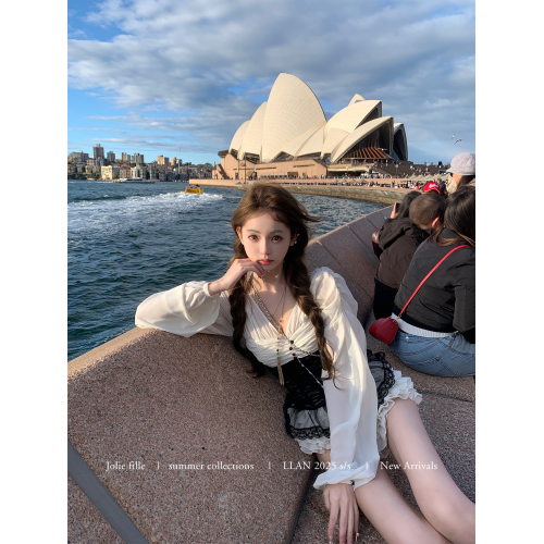 你的懶懶llan【拜佔庭】宮廷風性感V領上衣+半裙+魚骨腰封套裝女