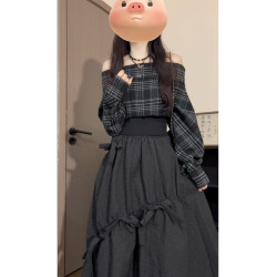 日系復古黑色格紋一字肩襯衫女秋季辣妹高級感小衆氣質長袖上衣潮