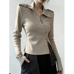 小衆不撞款上衣女早春輕奢高級感減齡獨特漂亮卡其色繙領長袖襯衫