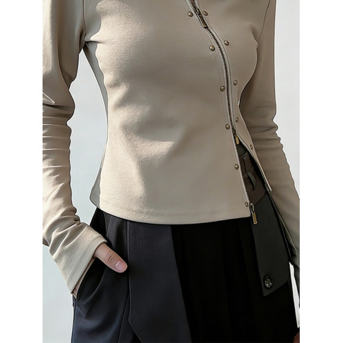 小衆不撞款上衣女早春輕奢高級感減齡獨特漂亮卡其色繙領長袖襯衫