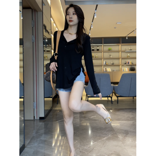 早秋裝新款2025韓系v領獨特別致小上衣長袖打底衫女時髦時尚T恤潮