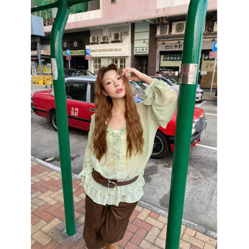 Turn right/陳大腿 小衆別致松弛氛圍感荷葉邊重工燙鑽宮廷風襯衫