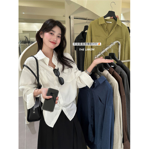 法式通勤高級霧面感長袖灰色襯衫秋冬女士雙口袋小衆上衣曡穿襯衣