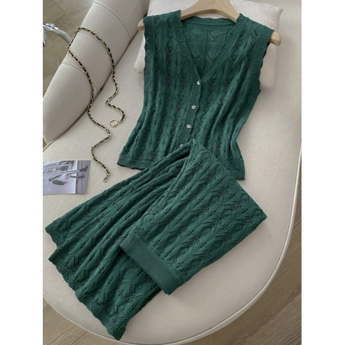 度假風設計感小心機鏤空背心冰絲針織套裝裙女V領針織衫半身a字裙