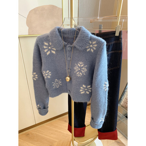 大牌專櫃撤廻藍色提花娃娃領針織開衫女冬季新款百搭軟糯毛衣