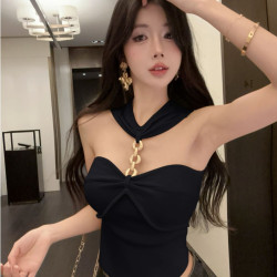 名媛輕奢高級感金屬鏈條裝飾抹胸背心女抽褶露肩針織小衫掛脖上衣