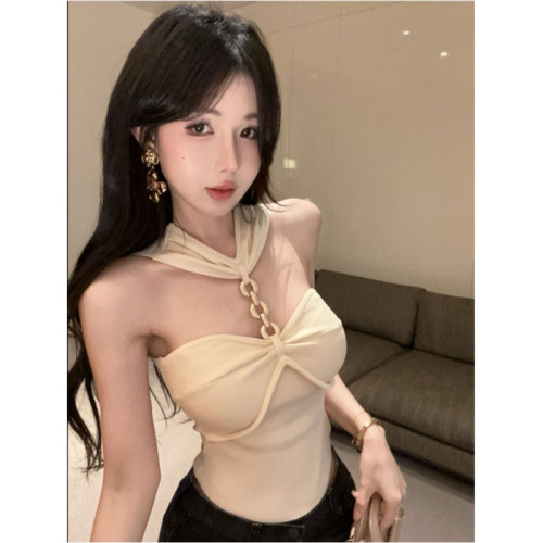 名媛輕奢高級感金屬鏈條裝飾抹胸背心女抽褶露肩針織小衫掛脖上衣