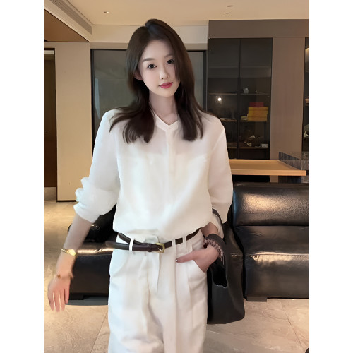 法式氣質圓領長袖白色襯衫女2025新款早秋設計感寬鬆休閒獨特上衣