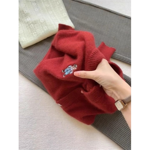 歐貨高級感小熊刺綉紅色針織開衫外套秋冬慵懶風寬鬆新年洋氣毛衣