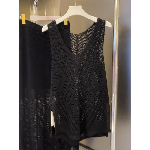 慵懶風簡約百搭寬鬆鏤空針織衫2026夏季新款時尚松弛隨意背心上衣