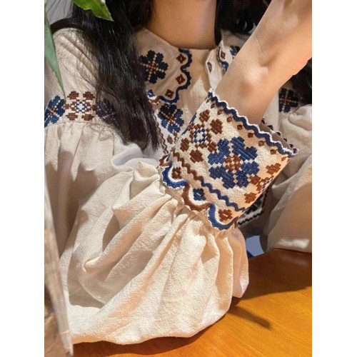 民族風刺綉娃娃領長袖襯衫女春秋2026新款森系復古寬鬆超好看上衣