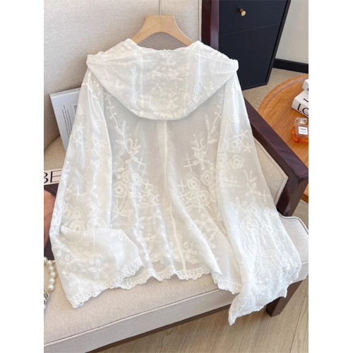 法式蕾絲刺綉鉤花連帽正肩防曬外套女2025夏大碼胖mm外搭雪紡上衣