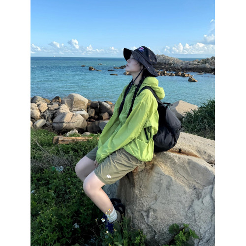2025新款夏季戶外運動防曬衣短褲套裝女寬鬆連帽防曬服綠色外套潮