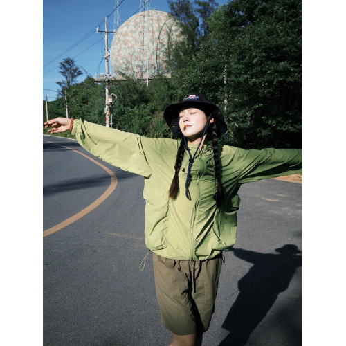 2025新款夏季戶外運動防曬衣短褲套裝女寬鬆連帽防曬服綠色外套潮