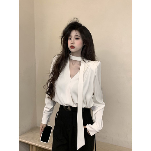 飄帶雪紡襯衫女長袖春秋設計感小衆上衣法式輕奢氣質掛脖職業襯衣