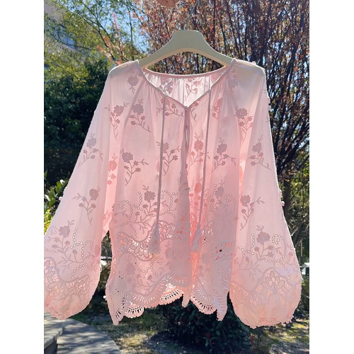 法式時尚甜美長袖蕾絲襯衫2025新款粉色溫柔寬鬆洋氣鏤空上衣女夏