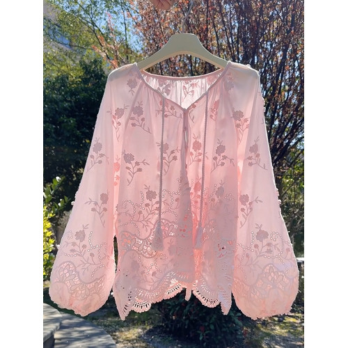 法式時尚甜美長袖蕾絲襯衫2025新款粉色溫柔寬鬆洋氣鏤空上衣女夏