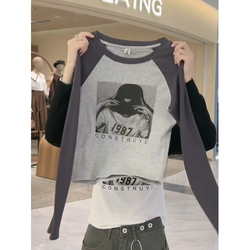 2025秋季新品灰色人物圖案長袖女修身純棉打底保暖內搭顯瘦上衣