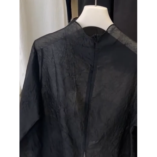 圓領簡約設計感黑色時尚氣質防曬衣2025年秋季新款洋氣長袖襯衫女