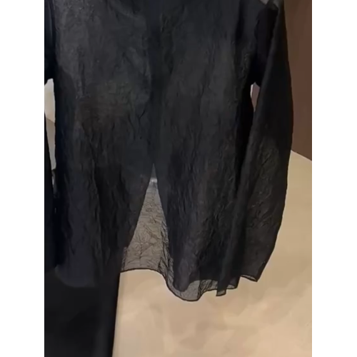 圓領簡約設計感黑色時尚氣質防曬衣2025年秋季新款洋氣長袖襯衫女