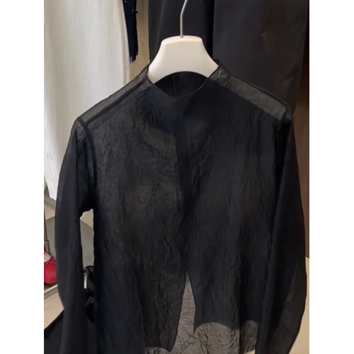 圓領簡約設計感黑色時尚氣質防曬衣2025年秋季新款洋氣長袖襯衫女