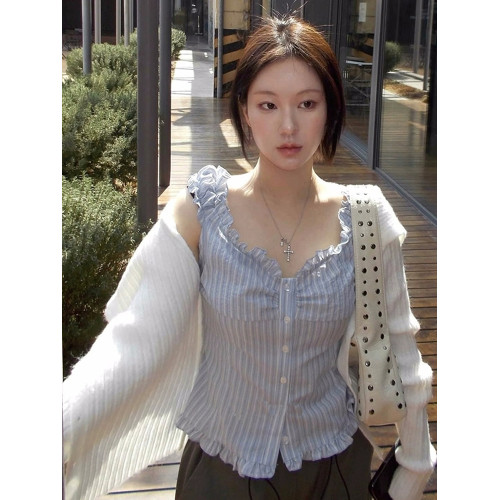 Up and on 韓系溫柔褶邊藍色條紋小飛袖短袖上衣女花邊單排釦襯衫