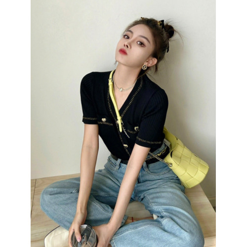 小香風v領正肩短袖t恤針織開衫女夏季2024年新款愛心鈕釦顯瘦上衣