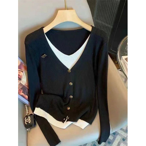 新款秋季2025年紐釦假兩件針織開衫拼接時尚顯瘦大碼長袖針織衫潮