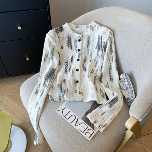 專櫃撤廻剪標高級感撞色暈染針織開衫女秋季法式鏤空修身短款上衣