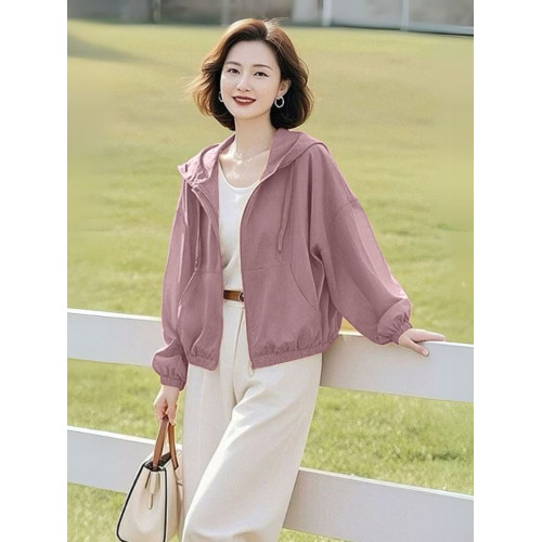 冰絲防曬衣女士夏季輕薄透氣2025新款媽媽休閒時尚防曬服薄款外套