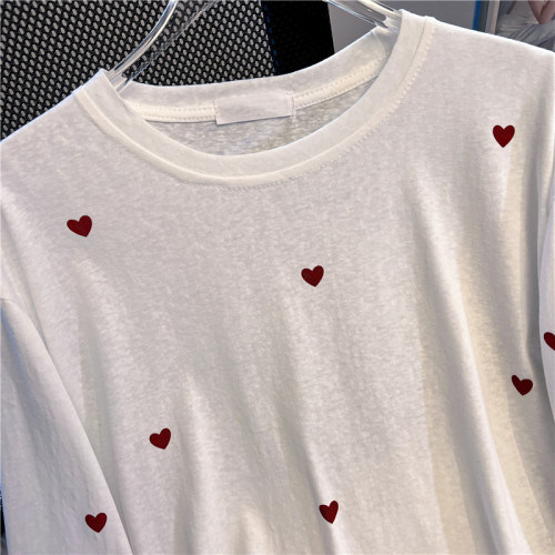 專櫃撤廻剪標白色愛心印花長袖t恤女春季新款百搭寬鬆顯瘦針織衫