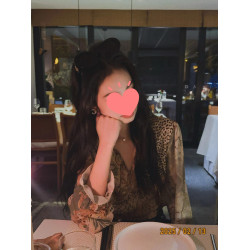 超好看獨特漂亮襯衫女2026年春秋港風時髦設計感印花辣妹百搭小衫