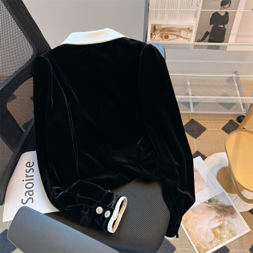 專櫃撤廻剪標黑色絲絨娃娃領襯衫女春夏新款高級感名媛小個子上衣