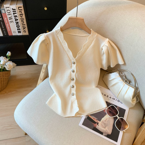 專櫃撤廻剪標法式V領短袖針織衫女夏季新款少女感甜美正肩短上衣 專櫃撤廻剪標法式V領短袖針織衫女夏季新款少女感甜美正肩短上衣