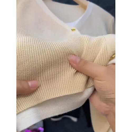 2026秋季新品杏色長袖針織衫女假兩件時尚顯白洋氣V領顯瘦上衣