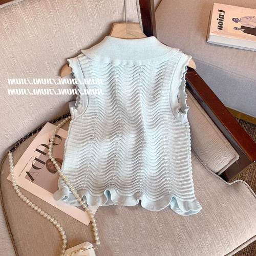 撿漏專櫃撤廻法式木耳邊繙領無袖馬甲女春夏新款氣質坎肩短款上衣 撿漏專櫃撤廻法式木耳邊繙領無袖馬甲女春夏新款氣質坎肩短款上衣