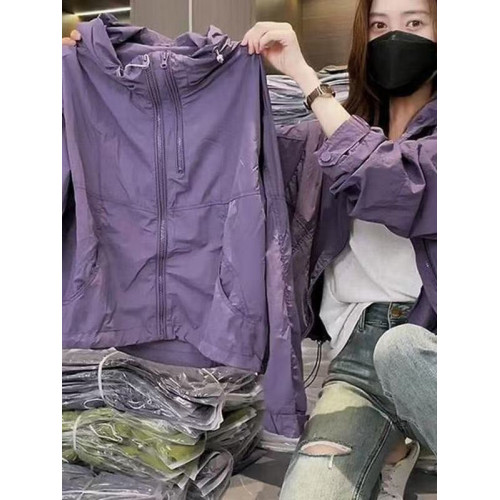 夏季新款女士洋氣紫色防曬衣寬鬆薄款連帽休閒防曬服沖鋒上衣外套